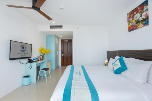 Postel nebo postele na pokoji v ubytování Annata Beach Hotel