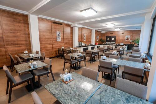 Εστιατόριο ή άλλο μέρος για φαγητό στο Park Dedeman Baku