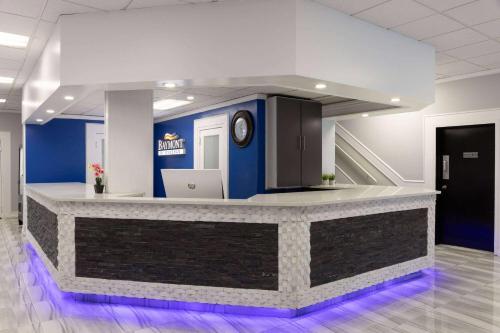 Vstupní hala nebo recepce v ubytování Baymont by Wyndham Edson