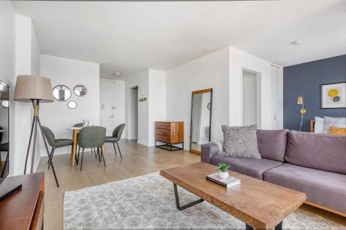 Ảnh trong thư viện ảnh của Tribeca Studio w Gym Indoor pool NYC-184 ở New York