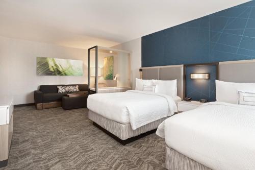 SpringHill Suites by Marriott Ocalaにあるベッド