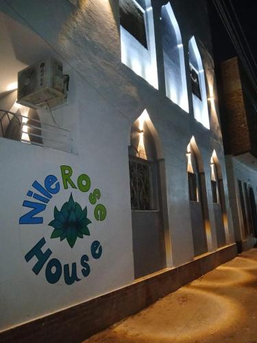 Nile Rose Hause