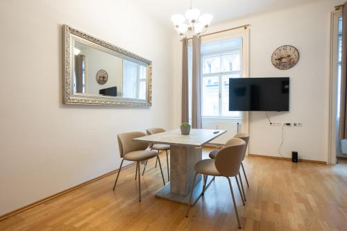 Cozy 1BR apartment near Opera - 24h self check-in