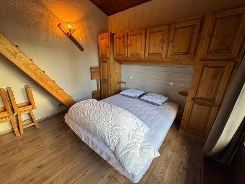 Renovated Duplex Apartment - 8 guests