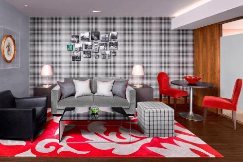 Sheraton Grand Hotel & Spa photo 28