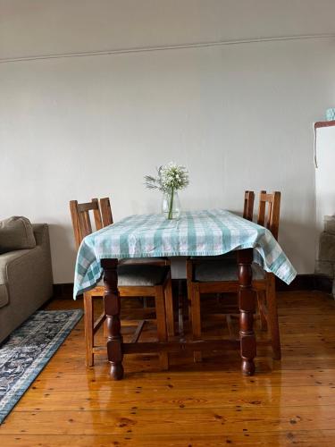 Ruang duduk di Far Niente Beachfront Guesthouse