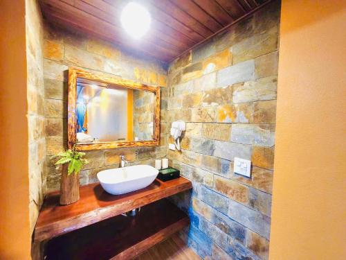 Koupelna v ubytování Trạm Tấu Eco Garden Resort & Hot spring