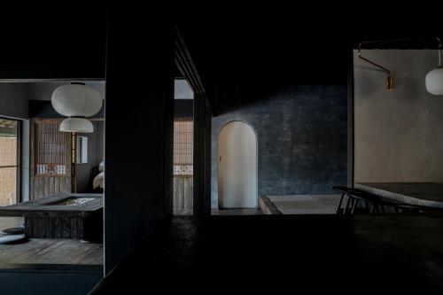 Fotografie z fotogalerie ubytování "サウナ露天風呂貸切" いすみ市一棟貸し古民家ホテル tokoro hotel Isumi v destinaci Shiigi