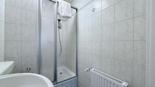 Ένα μπάνιο στο ProStay Apartments - nahe Itzehoe