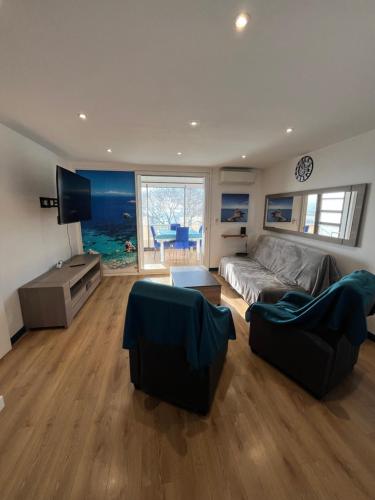 Apt T3 - Front de Mer - Parking - Tout Confort