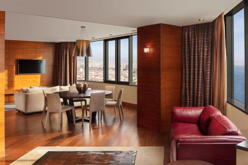 Zona de estar de Sheraton Istanbul Atakoy Hotel