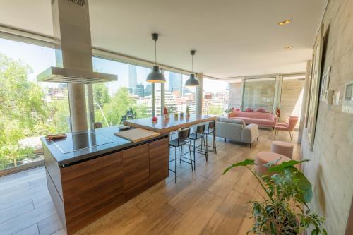 Un balcon sau o terasă la Oceana Suites Las Condes