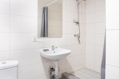 Koupelna v ubytování KAUNO JACHTKLUBAS Baltosios Burės