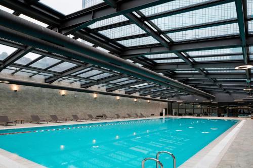 Kolam renang di atau dekat dengan Sheraton Grand Istanbul Atasehir