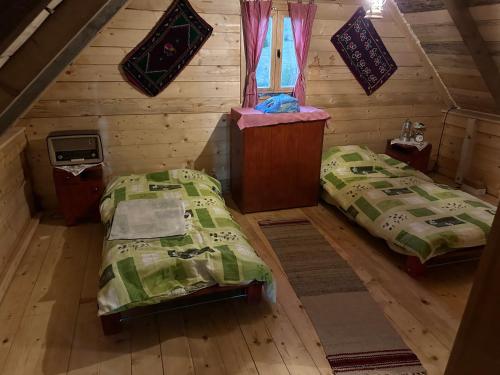 Llit o llits en una habitació de Djedova bajka