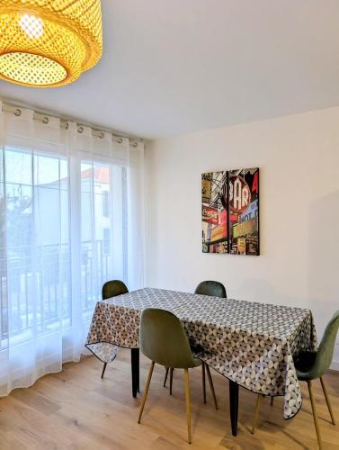 Galería fotográfica de Appartement 3 pièces, moderne et confortable - 2 à 4 personnes en Saint-Maur-des-Fossés