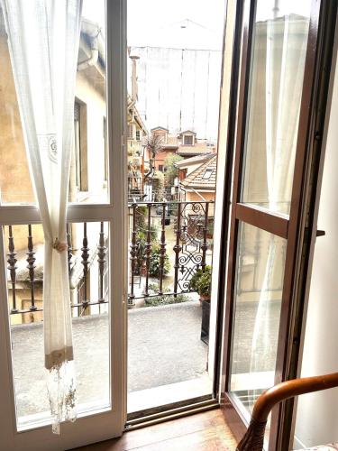 Wonderful Central apartment in Porta Garibaldi,Moscova