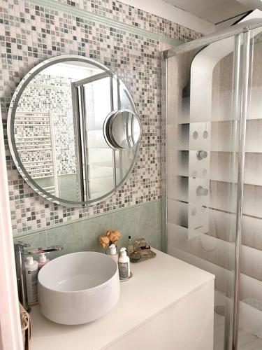 Wonderful Central apartment in Porta Garibaldi,Moscova
