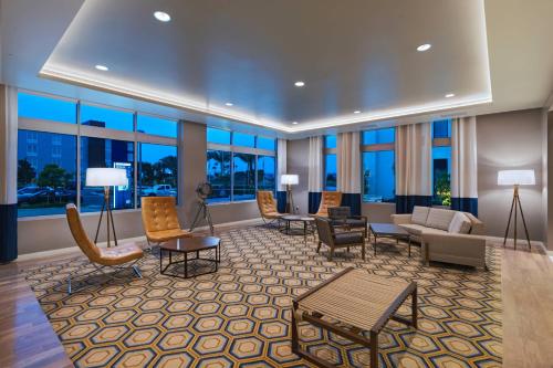 TownePlace Suites by Marriott San Diego Airport/Liberty Station Image