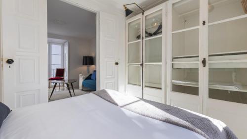 Charming Apartment in Bairro Alto by LovelyStay