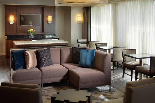 Atlanta Marriott Northwest at Galleria Image