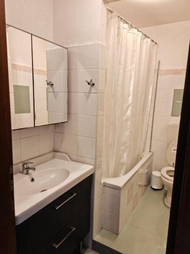 Un baño de Sul grande Naviglio HOWME