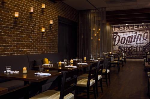 Baltimore Marriott Inner Harbor at Camden Yards Image