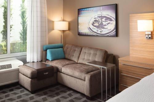 TownePlace Suites by Marriott San Diego Downtown Image