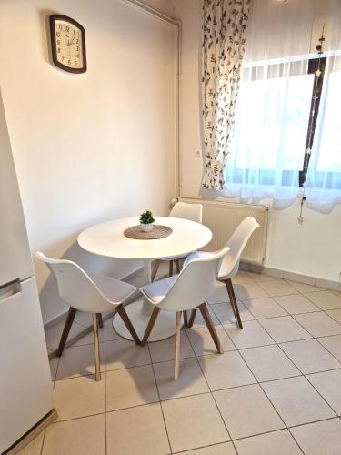 Φωτογραφία από το άλμπουμ του Sárréti Apartmanház σε Balatonfüred