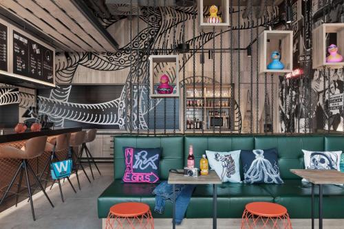 Posezení v ubytování Moxy Bremen