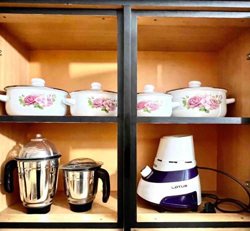 Dapur atau dapur kecil di Trips Trilogy Gulshan Apartmet