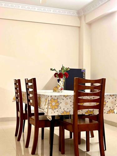 Ruang duduk di Trips Trilogy Gulshan Apartmet