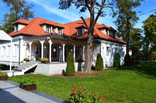 Gallery image of Farma Many B&B, noclegi Suntago & DeepSpot in Many