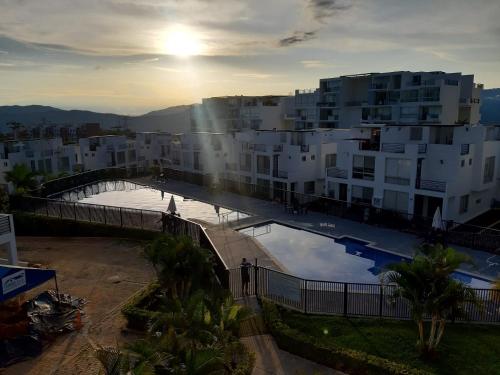 a view of a city with a bridge and buildings at Apartamento en LA MESA completamente amoblado para vacaciones in La Mesa