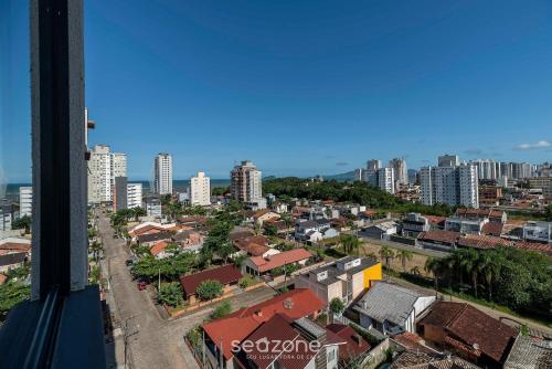Pemandangan umum bagi Piçarras atau pemandangan bandar yang diambil dari apartmen
