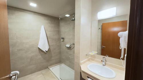 Bilik mandi di Urbe Hotel