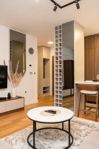 TV a/nebo společenská místnost v ubytování Skyline Apartments Free Parking
