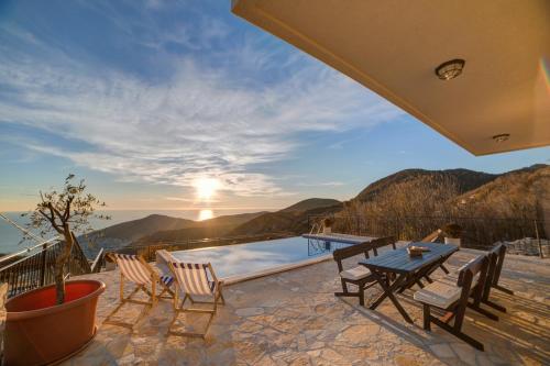 Villa Jelena with private pool - Lapcici