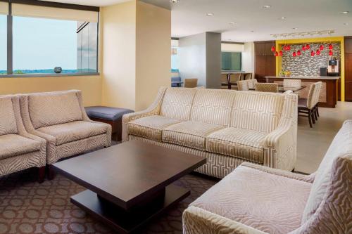 Sheraton Baltimore North Image