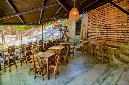 En restaurant eller et andet spisested på Playa Alta Sol