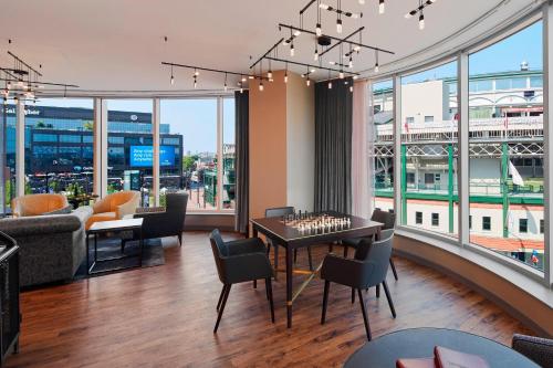 Χώρος καθιστικού στο Hotel Zachary, Chicago, a Tribute Portfolio Hotel