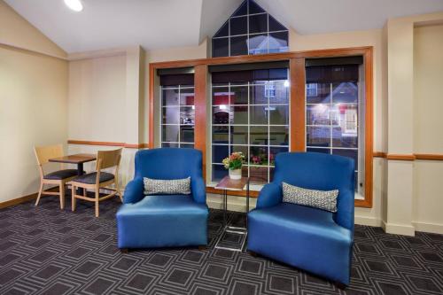 TownePlace Suites Minneapolis West/St. Louis Park Image