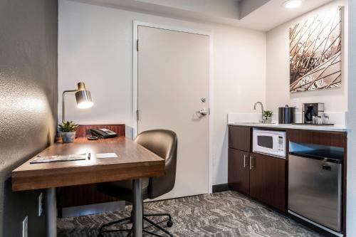SpringHill Suites by Marriott Austin The Domain Area Image