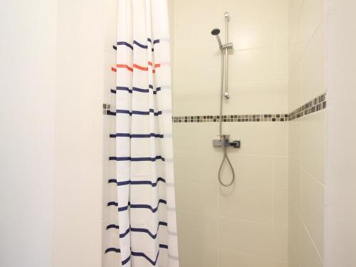 Ένα μπάνιο στο T2 confortable à La Bourboule, proche thermes, 4 pers, Wifi - FR-1-608-282