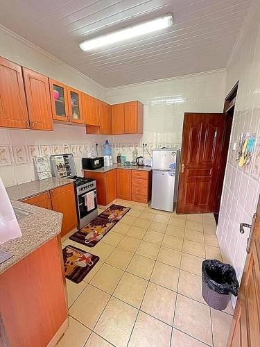 Homely Apt 2 with Aircon - ksh 500にあるキッチンまたは簡易キッチン