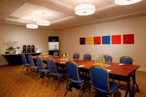 a conference room with a long table and chairs at Miami Marriott Dadeland in Miami