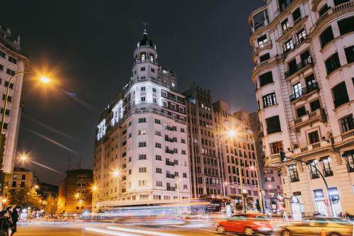 Dear Hotel Madrid Image