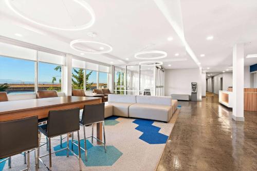 Un lugar para sentarse en Holiday Inn Express & Suites George - Quincy South by IHG