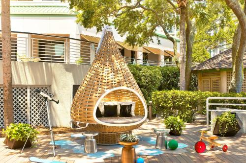 a garden with a fire pit in the yard at The Westin Hilton Head Island Resort & Spa in Hilton Head Island