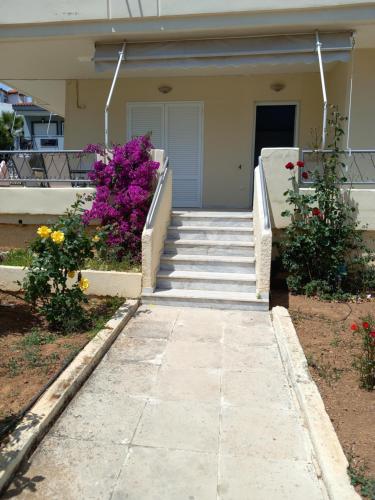 Roses House 2 Near Airport